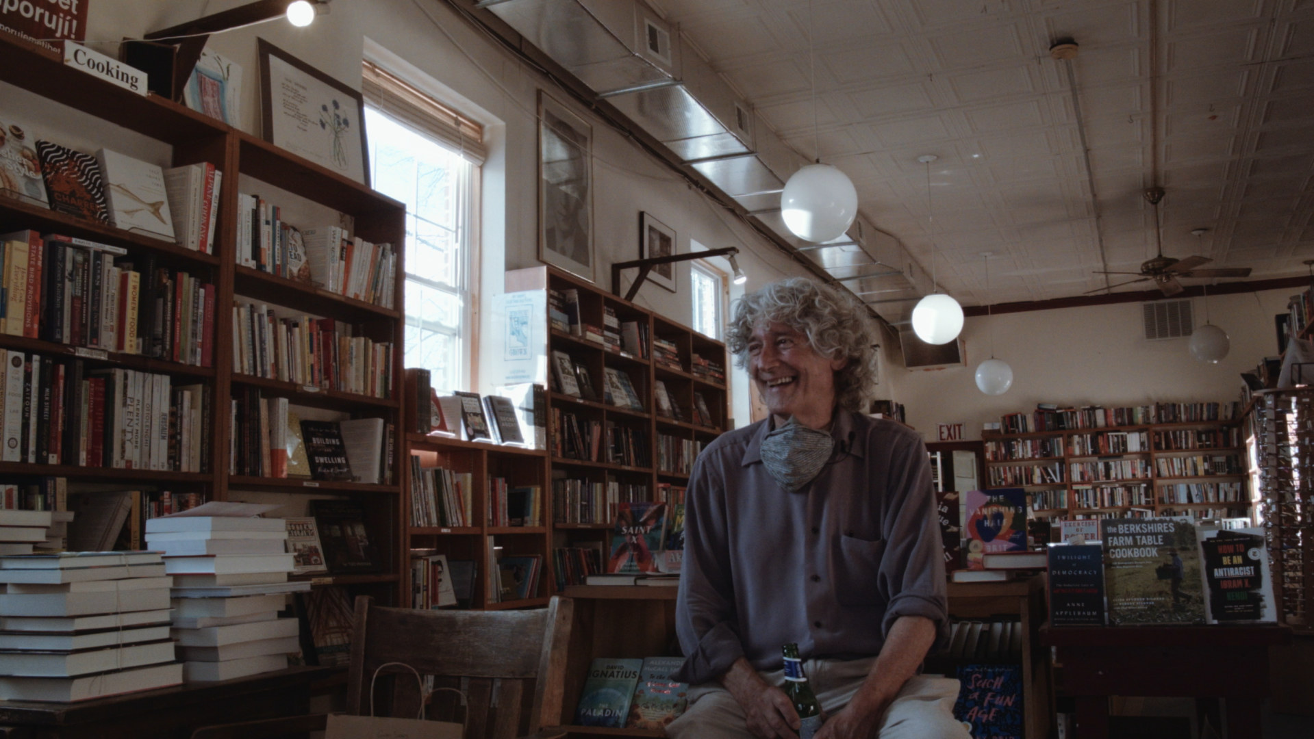 Tannenbaum in bookstore.jpg